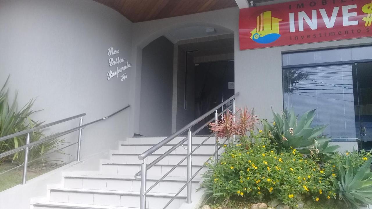 Apartamento De 2 Domitorios E 1 Garagem No Centro De Bombinhas 50 Metros Da Praia Na Avenida Principal Proximo Ao Shopping Punta Blu Buitenkant foto