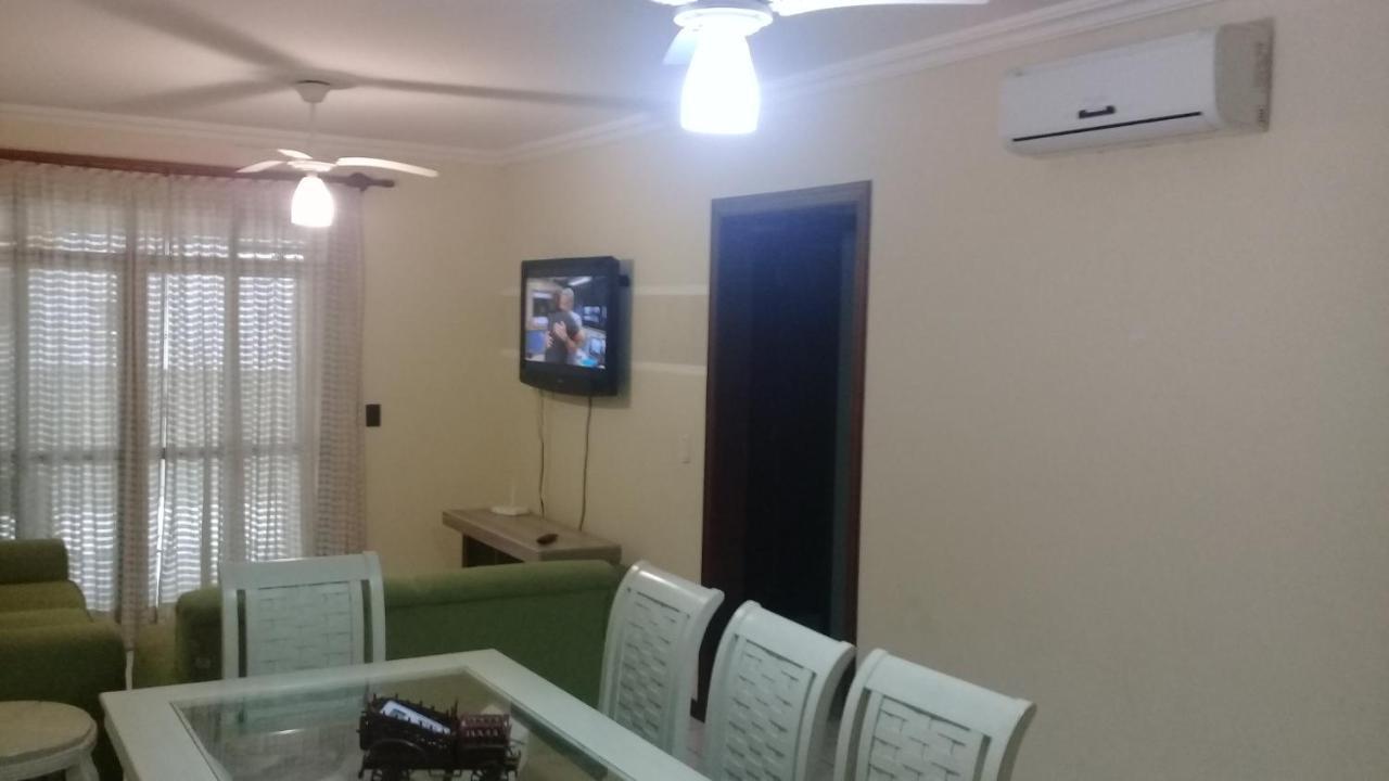 Apartamento De 2 Domitorios E 1 Garagem No Centro De Bombinhas 50 Metros Da Praia Na Avenida Principal Proximo Ao Shopping Punta Blu Buitenkant foto
