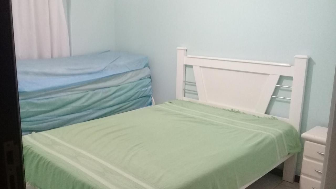 Apartamento De 2 Domitorios E 1 Garagem No Centro De Bombinhas 50 Metros Da Praia Na Avenida Principal Proximo Ao Shopping Punta Blu Buitenkant foto