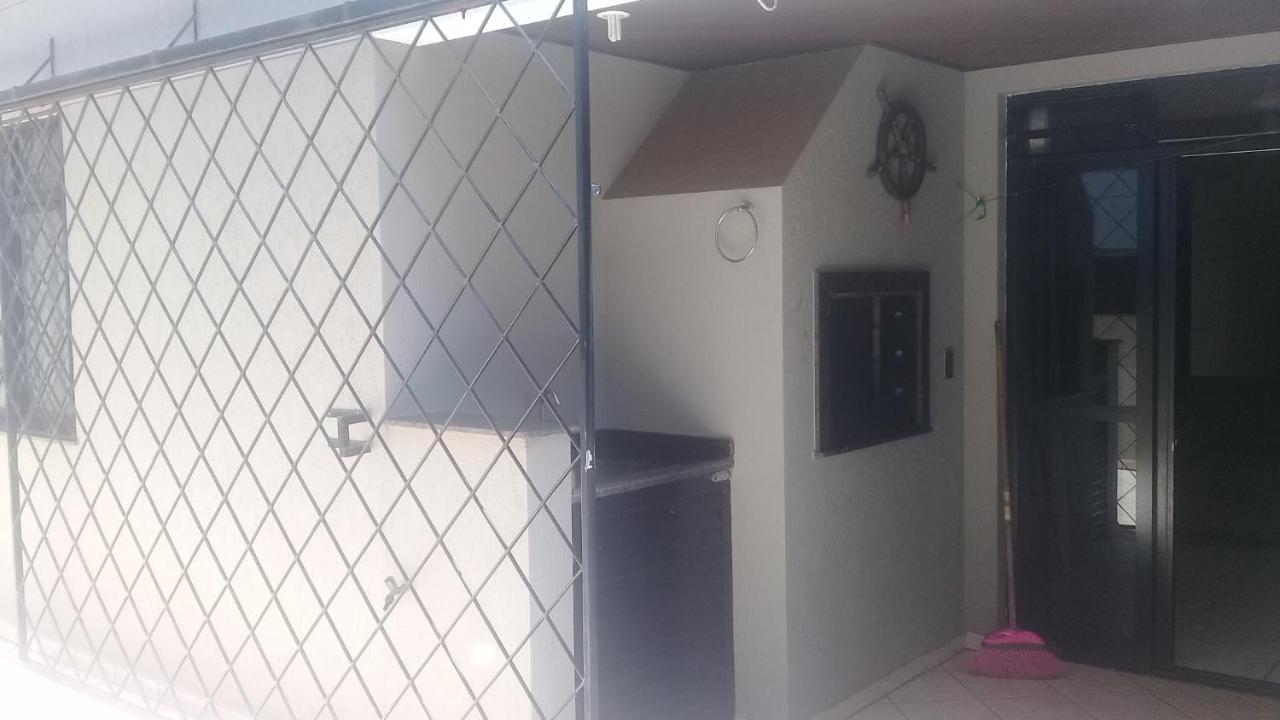 Apartamento De 2 Domitorios E 1 Garagem No Centro De Bombinhas 50 Metros Da Praia Na Avenida Principal Proximo Ao Shopping Punta Blu Buitenkant foto