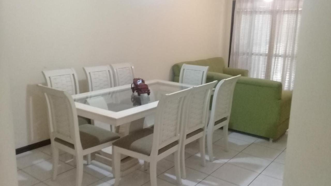 Apartamento De 2 Domitorios E 1 Garagem No Centro De Bombinhas 50 Metros Da Praia Na Avenida Principal Proximo Ao Shopping Punta Blu Buitenkant foto