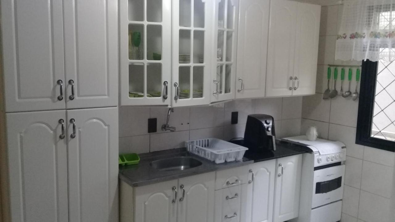 Apartamento De 2 Domitorios E 1 Garagem No Centro De Bombinhas 50 Metros Da Praia Na Avenida Principal Proximo Ao Shopping Punta Blu Buitenkant foto